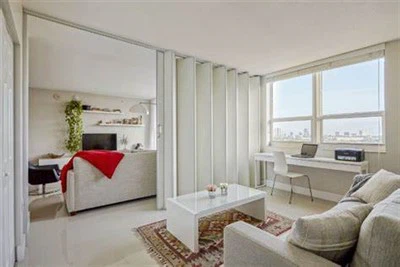 Składane drzwi winylowe szafy